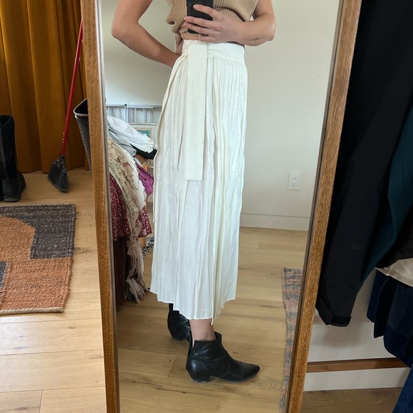 Aritzia Skirts Aritzia Pleated White Maxi Wrap Skirt Small White Poshmark